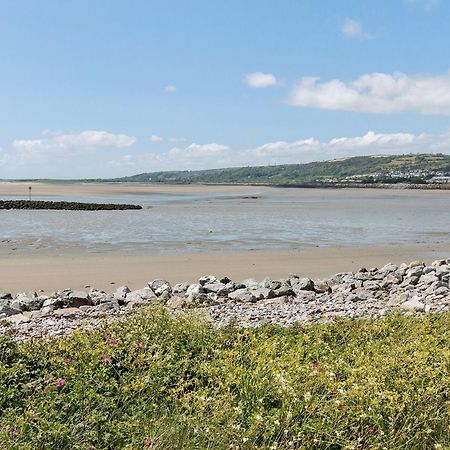 Beachlands Лланеллі Екстер'єр фото